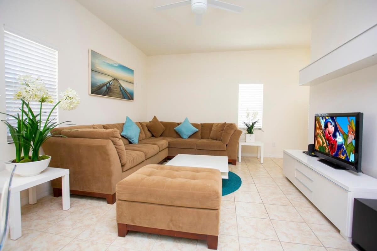 Four Bedrooms Townhouse 4563 คิสซิมมี ภายนอก รูปภาพ