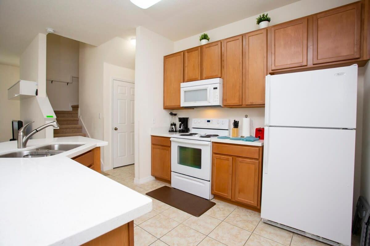 Four Bedrooms Townhouse 4563 คิสซิมมี ภายนอก รูปภาพ